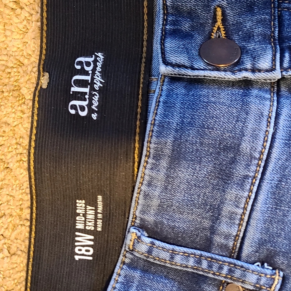 a.n.a. blue jeans skinny mid rise size 18W - Picture 2 of 5